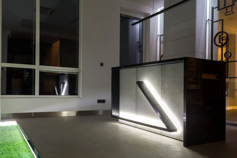 Modern interior design with a black and white architectural feature, LOFLIFT branding visible.